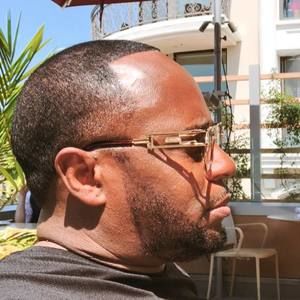 Meet your Posher, Marvin